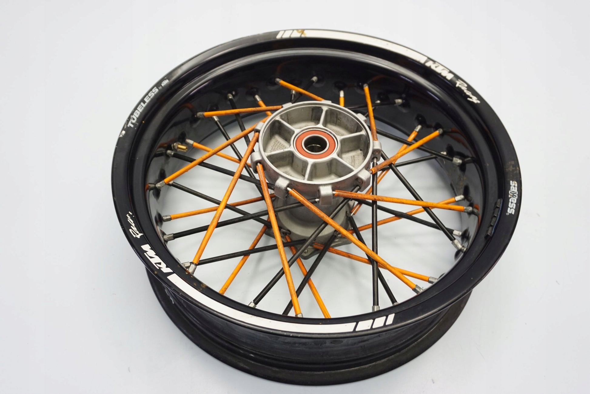 KTM 690 SMC 09-11 Felge hinten Wheel Hinterrad 6