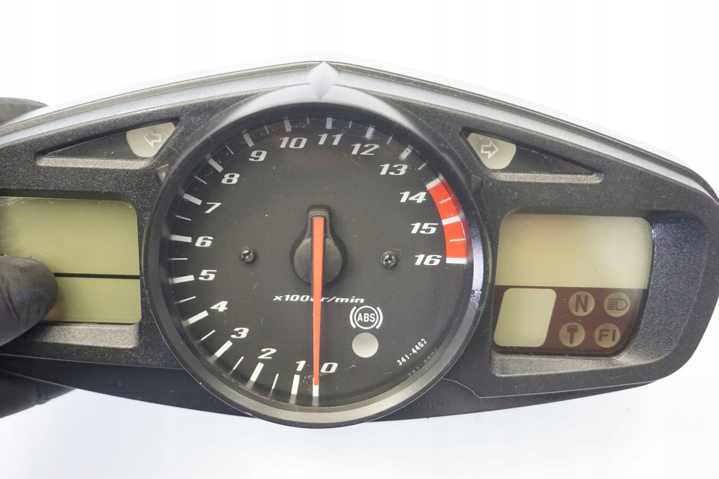 SUZUKI GSR 600 06-10 Tacho Tachometer Cockpit Speedometer