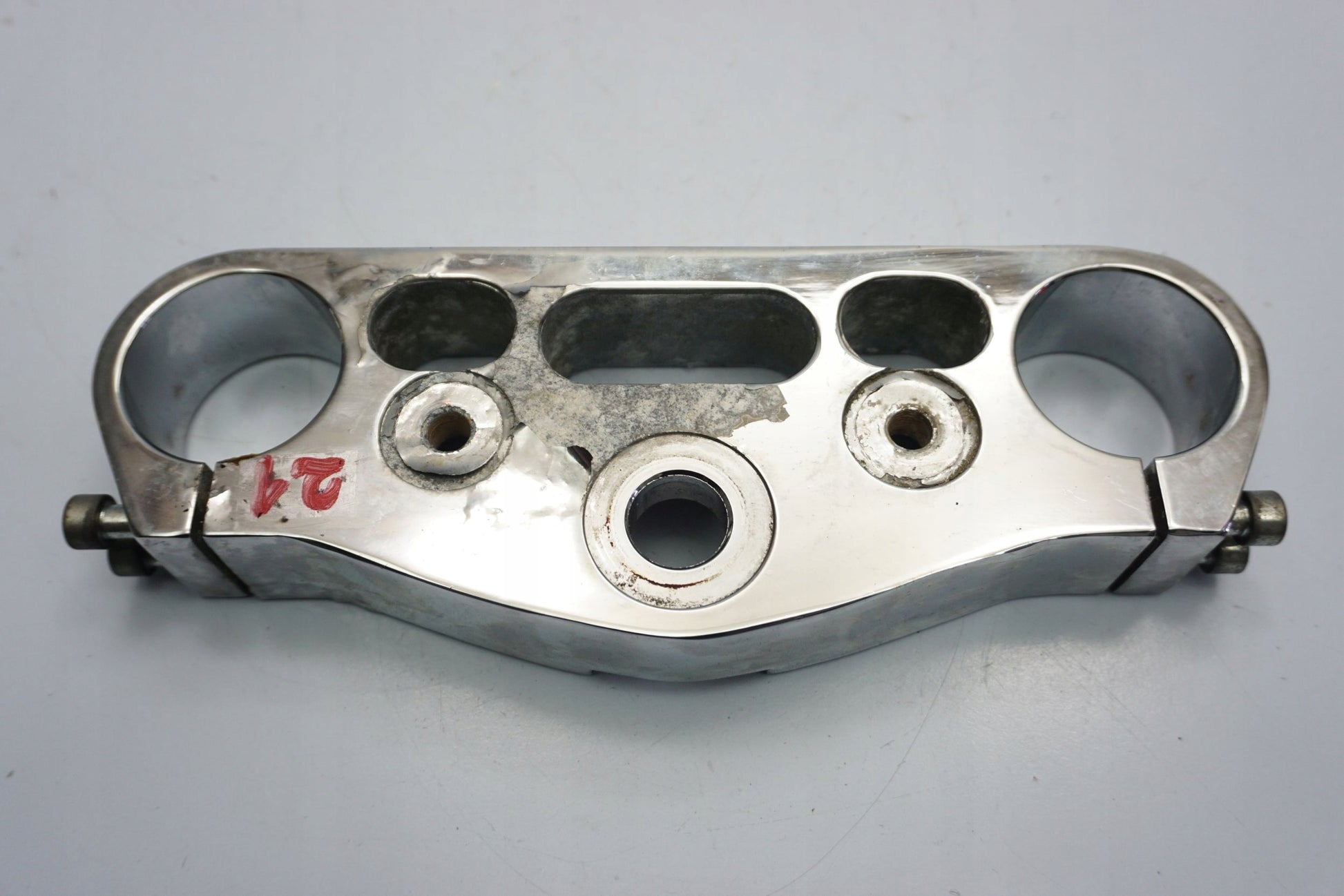 HYOSUNG GV 650 AQUILA 05-11 obere Gabelbrücke Triple Clamp oben 2