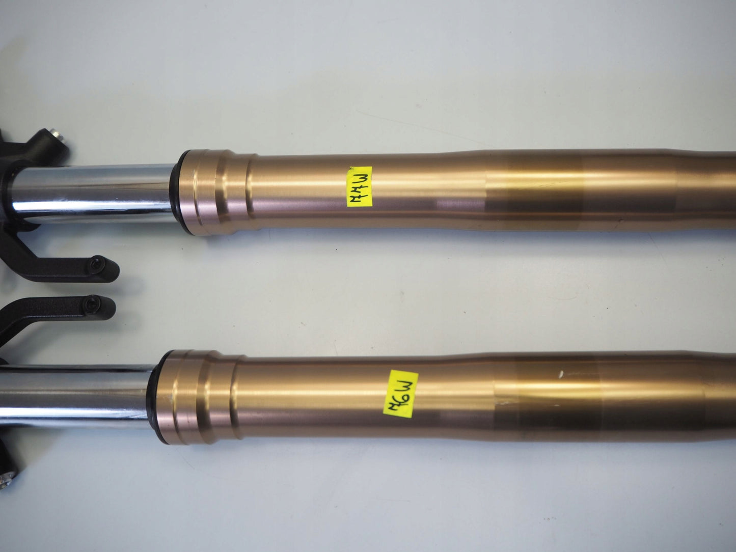 KAWASAKI Z1000 14-19 Gabel Gabelholme Fork 3