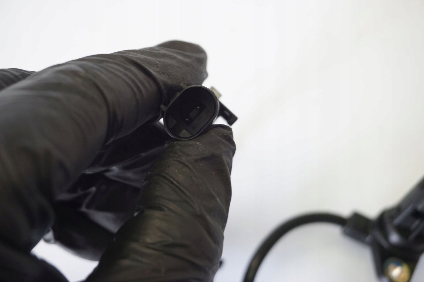 MOTO GUZZI V9 ROAMER ABS Sensor vorne 5