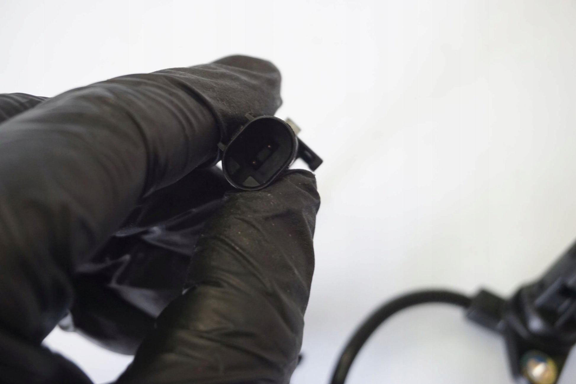 MOTO GUZZI V9 ROAMER ABS Sensor vorne 5