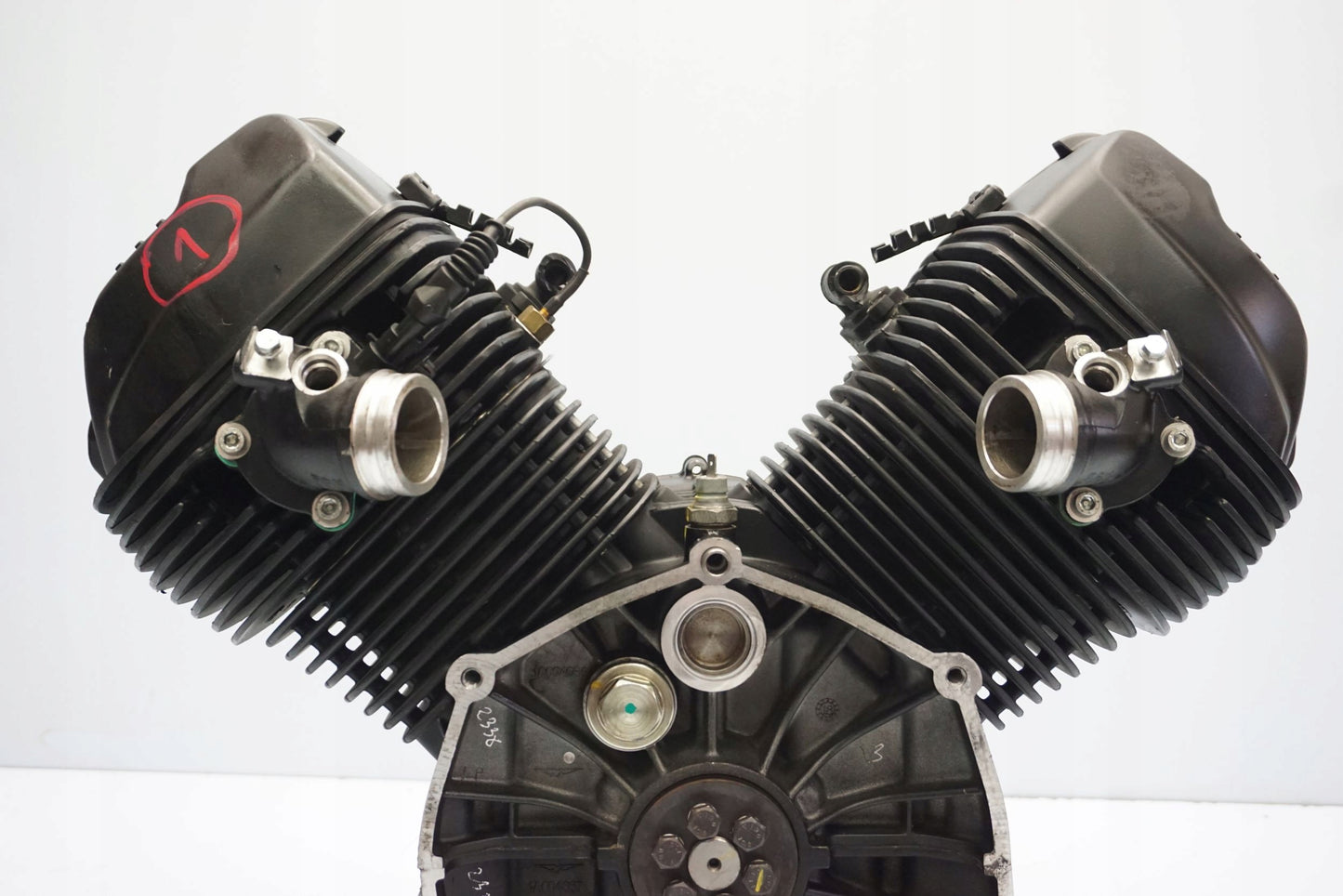 MOTO GUZZI V7 III STONE Motor Motorblock Engine 13