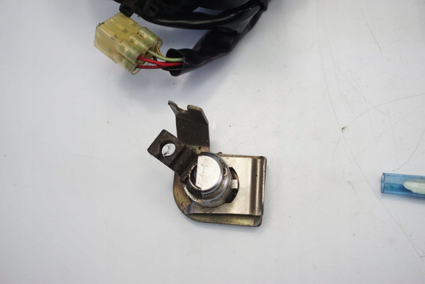 YAMAHA YZF-R6 RJ11 06-07 Schlosssatz Zündschloss Lock Set