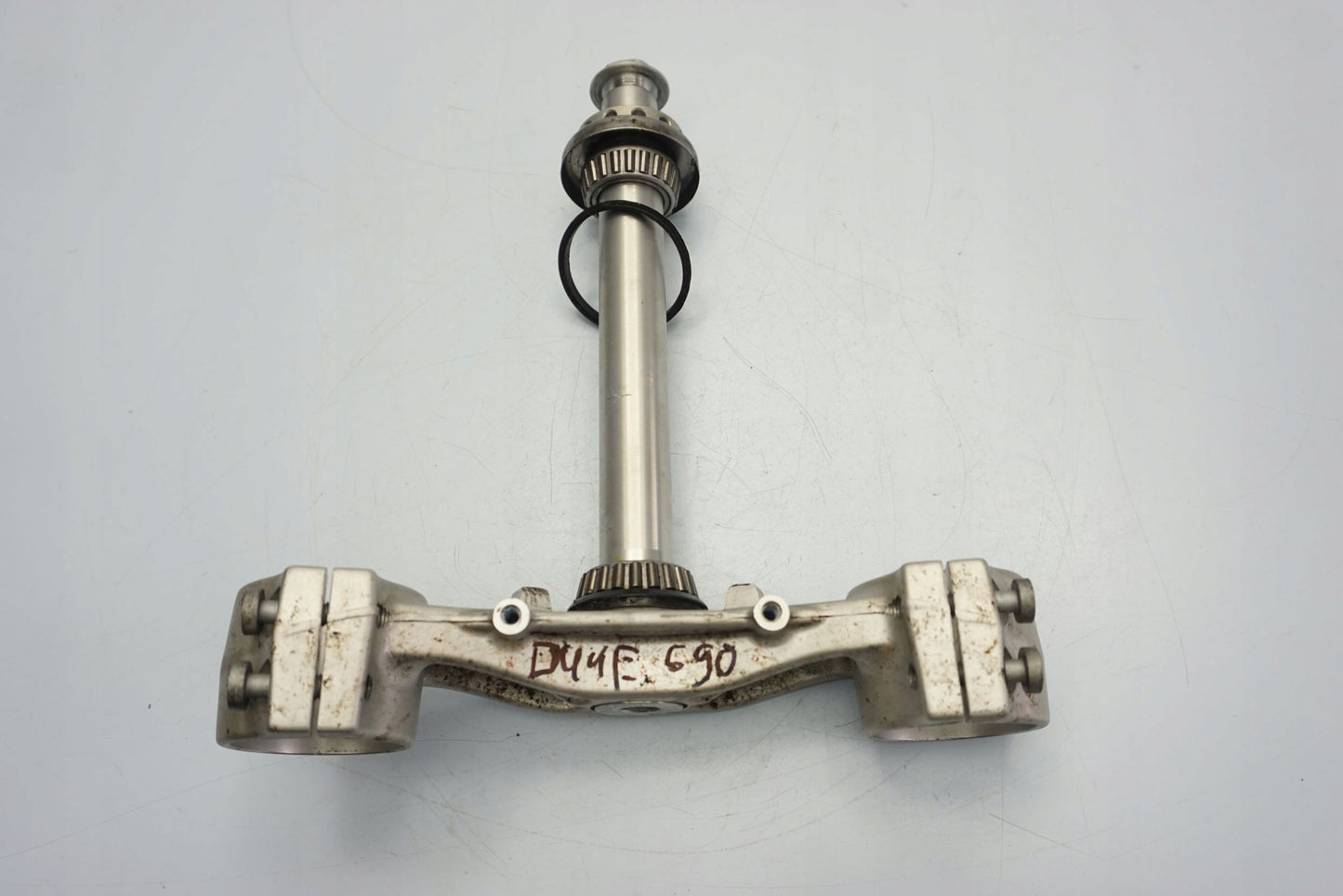 KTM 690 DUKE 16-19 untere Gabelbrücke Triple Clamp unten 5