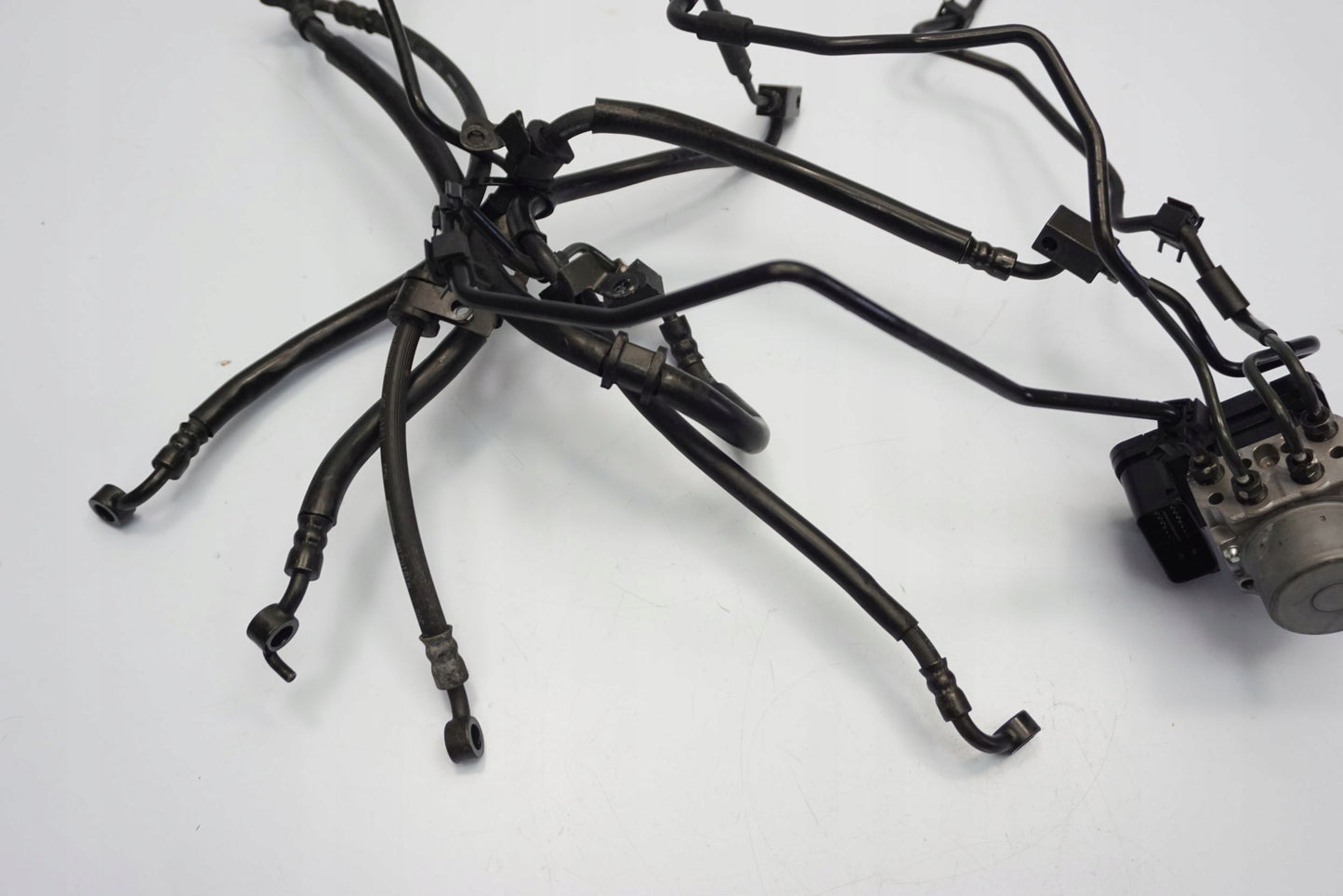 HONDA X-ADV 750 17- ABS Pumpe Druckmodulator 7