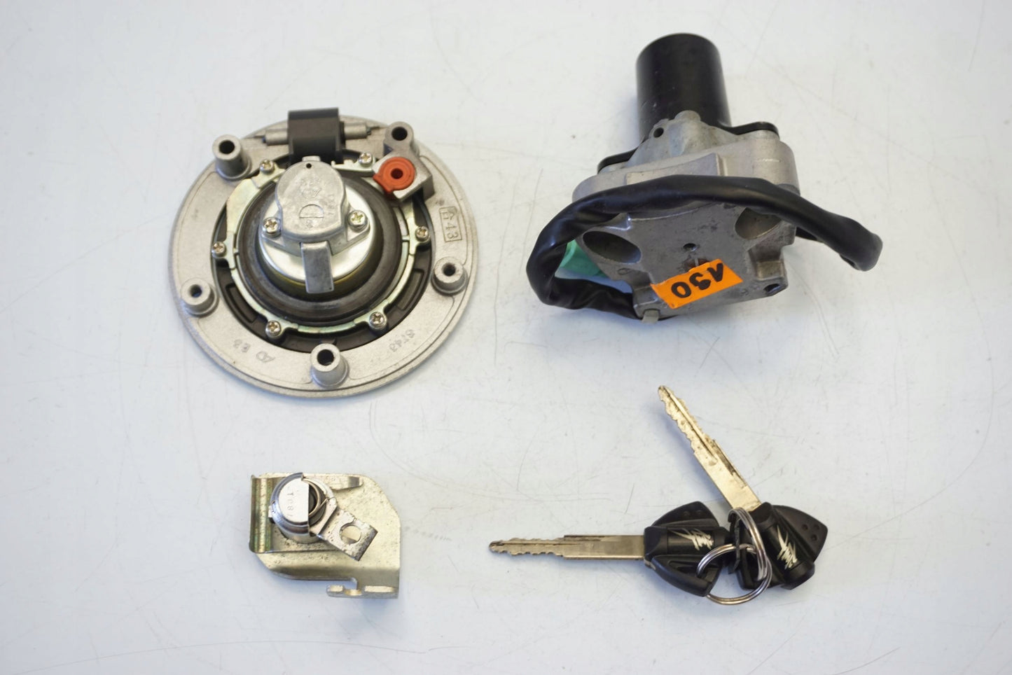 SUZUKI GSX-R 1300 HAYABUSA 08-16 Schlosssatz Zündschloss Lock Set