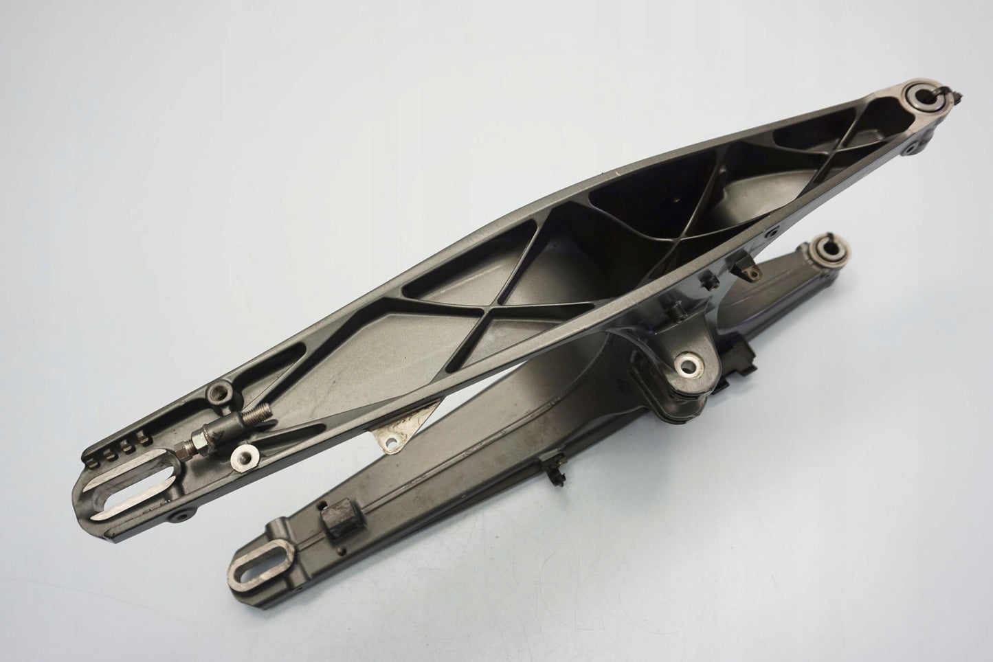 KTM 390 DUKE 13-16 Schwinge Hinterradschwinge swing arm 3