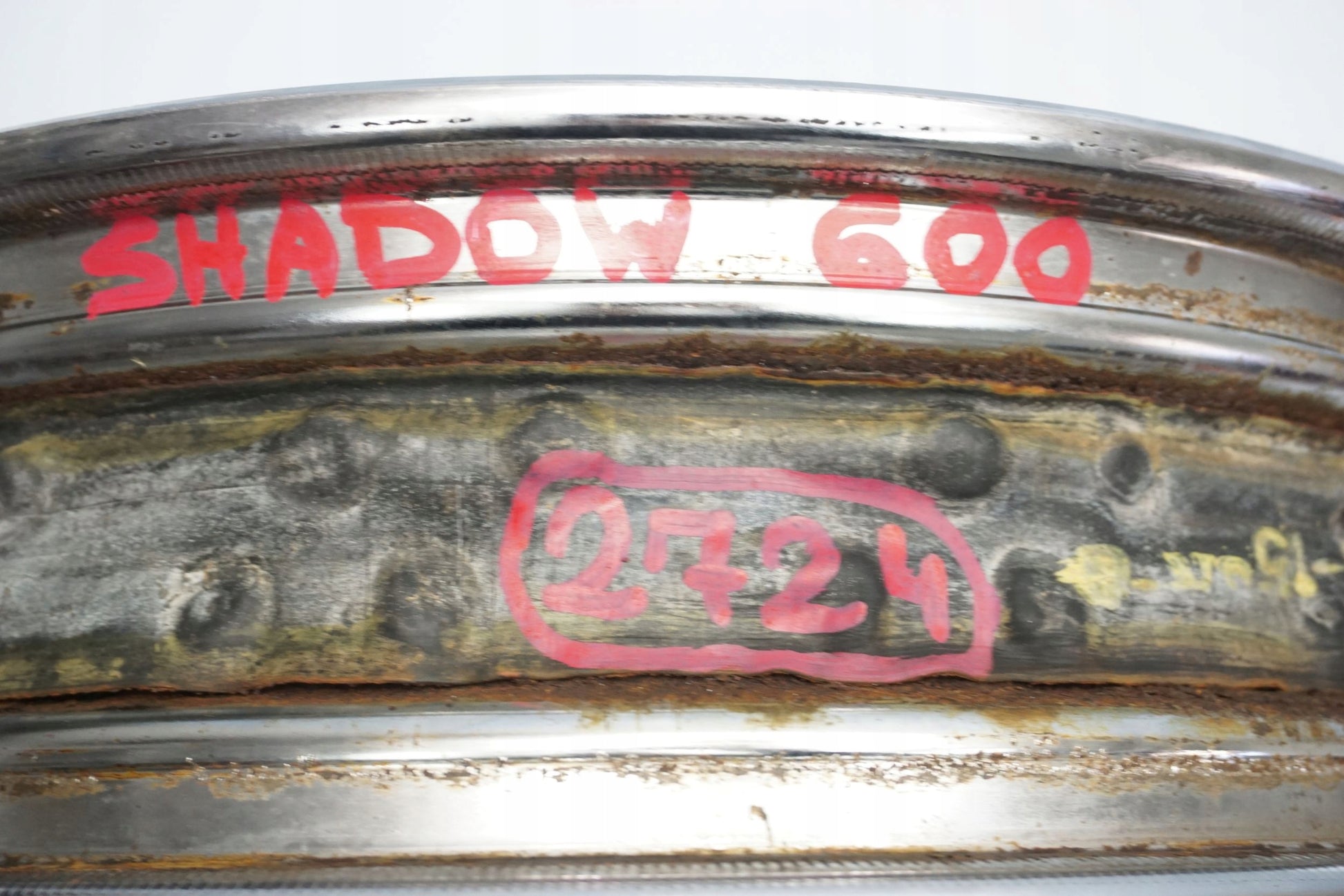 HONDA VT 600 SHADOW 88-02 Felge hinten Wheel Hinterrad 10