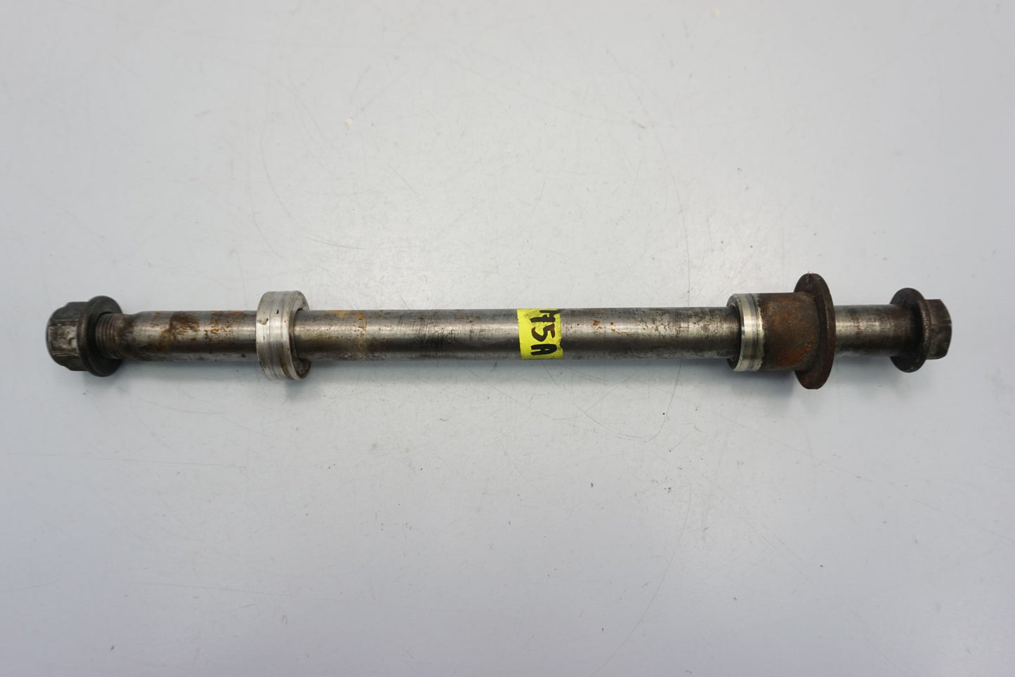 TRIUMPH SPEEDMASTER 865 02-11 Hinterachse Achse hinten Radachse rear axle