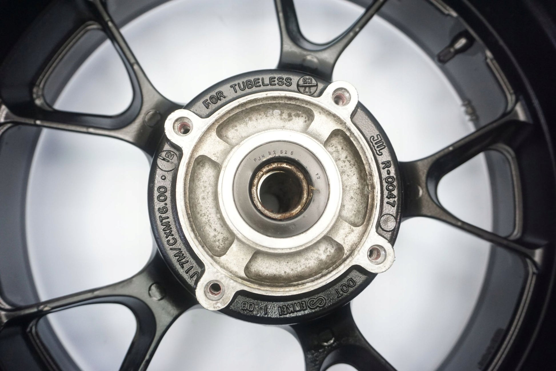 KAWASAKI ZZR-1400 05-11 Felge hinten Wheel Hinterrad 3