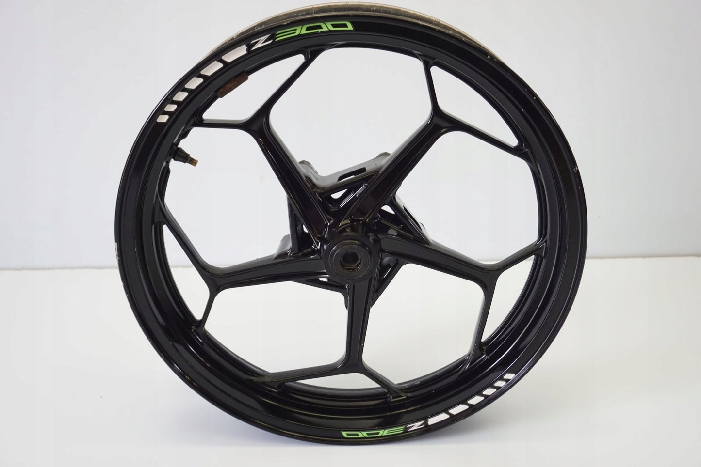 KAWASAKI Z-300 15-18 Felge vorne Wheel Vorderrad 10