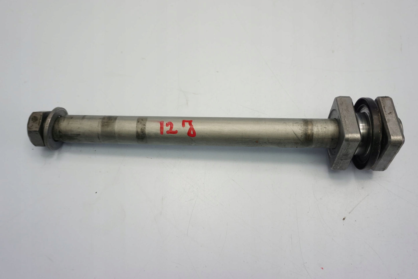 BMW S 1000 R 21- Hinterachse Achse hinten Radachse rear axle