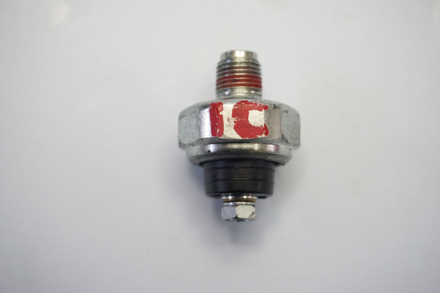 SUZUKI GSX-S 1000 F 15-20 Öldrucksensor Öldruckschalter Oil Pressure Switch