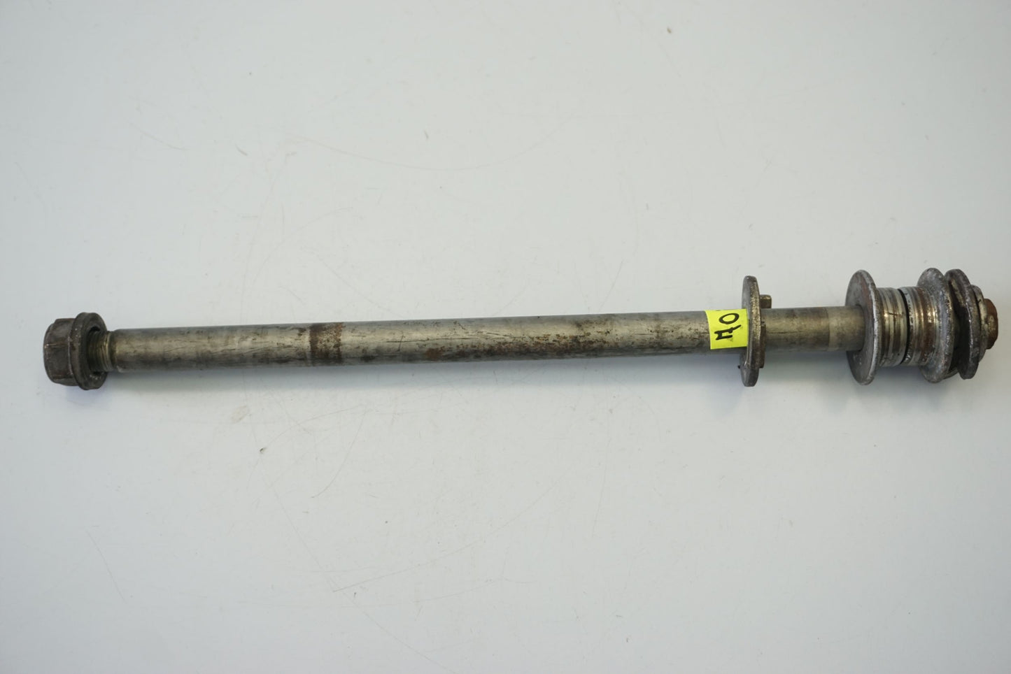 HONDA CB 600 F HORNET S 00-02 Hinterachse Achse hinten Radachse rear axle