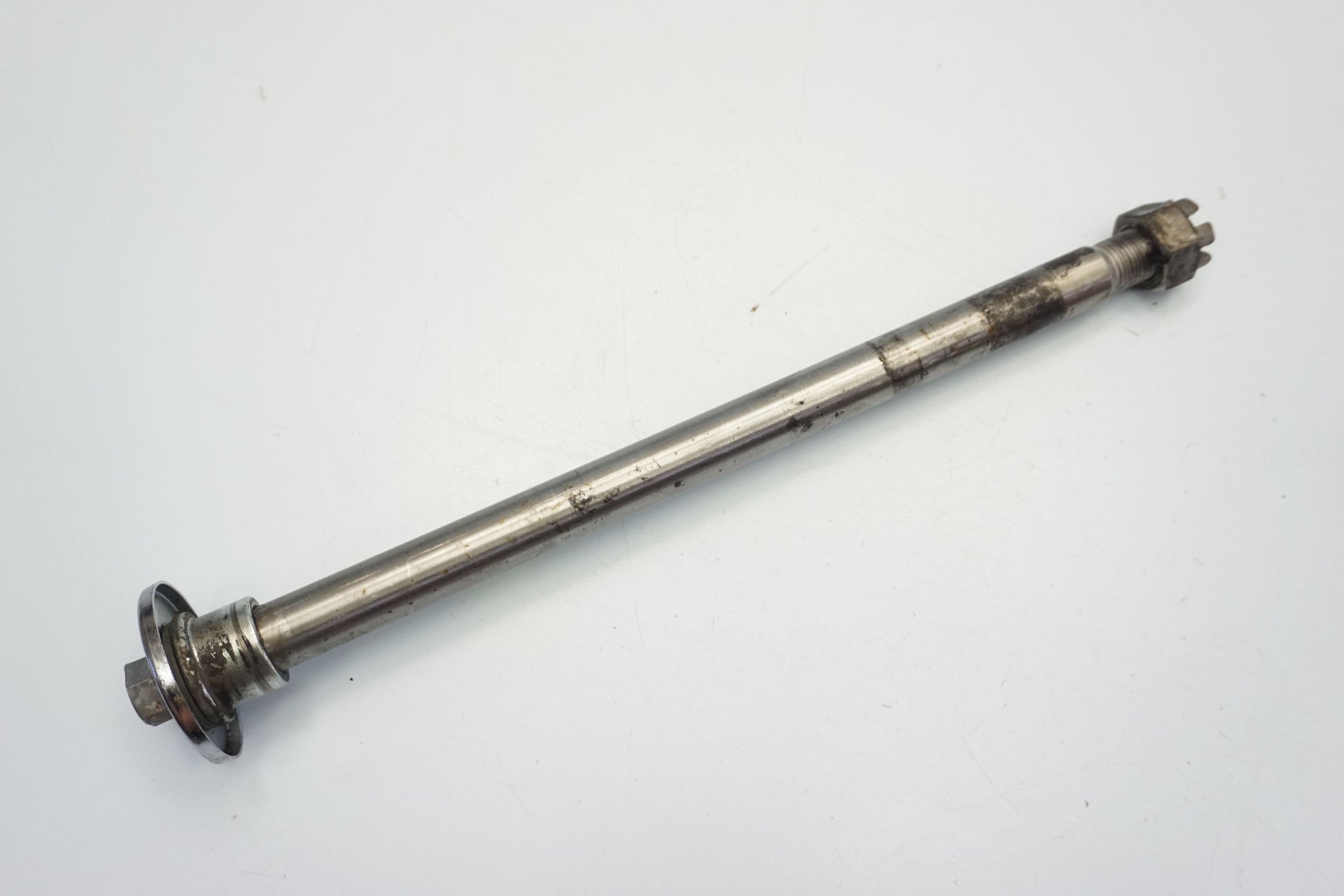 KAWASAKI VN 1500 VULCAN Hinterachse Achse hinten Radachse rear axle 2