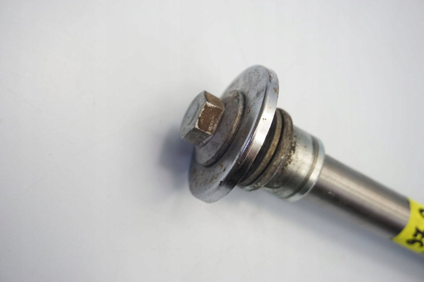 KAWASAKI VN 1500 VULCAN Hinterachse Achse hinten Radachse rear axle 4