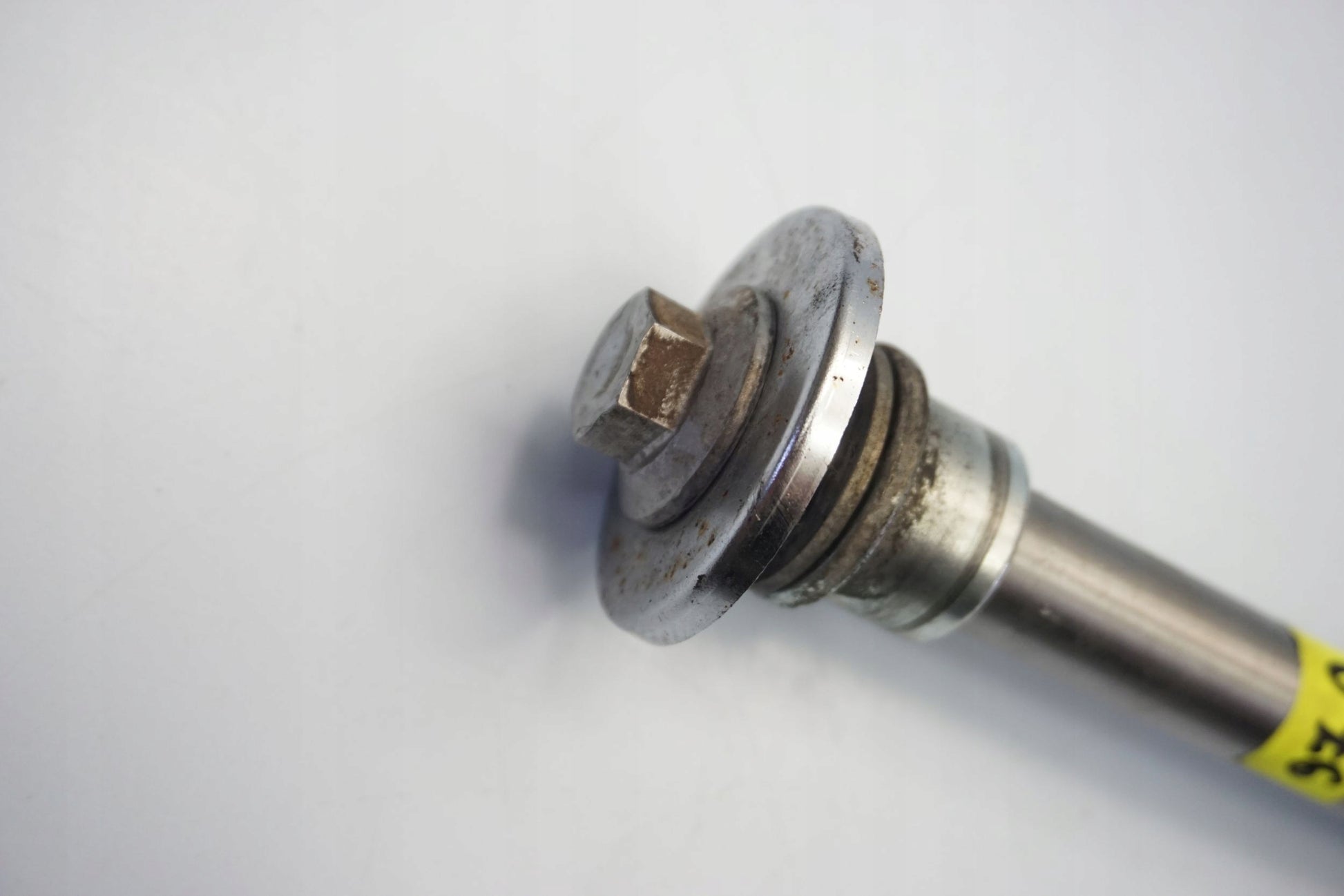 KAWASAKI VN 1500 VULCAN Hinterachse Achse hinten Radachse rear axle 4