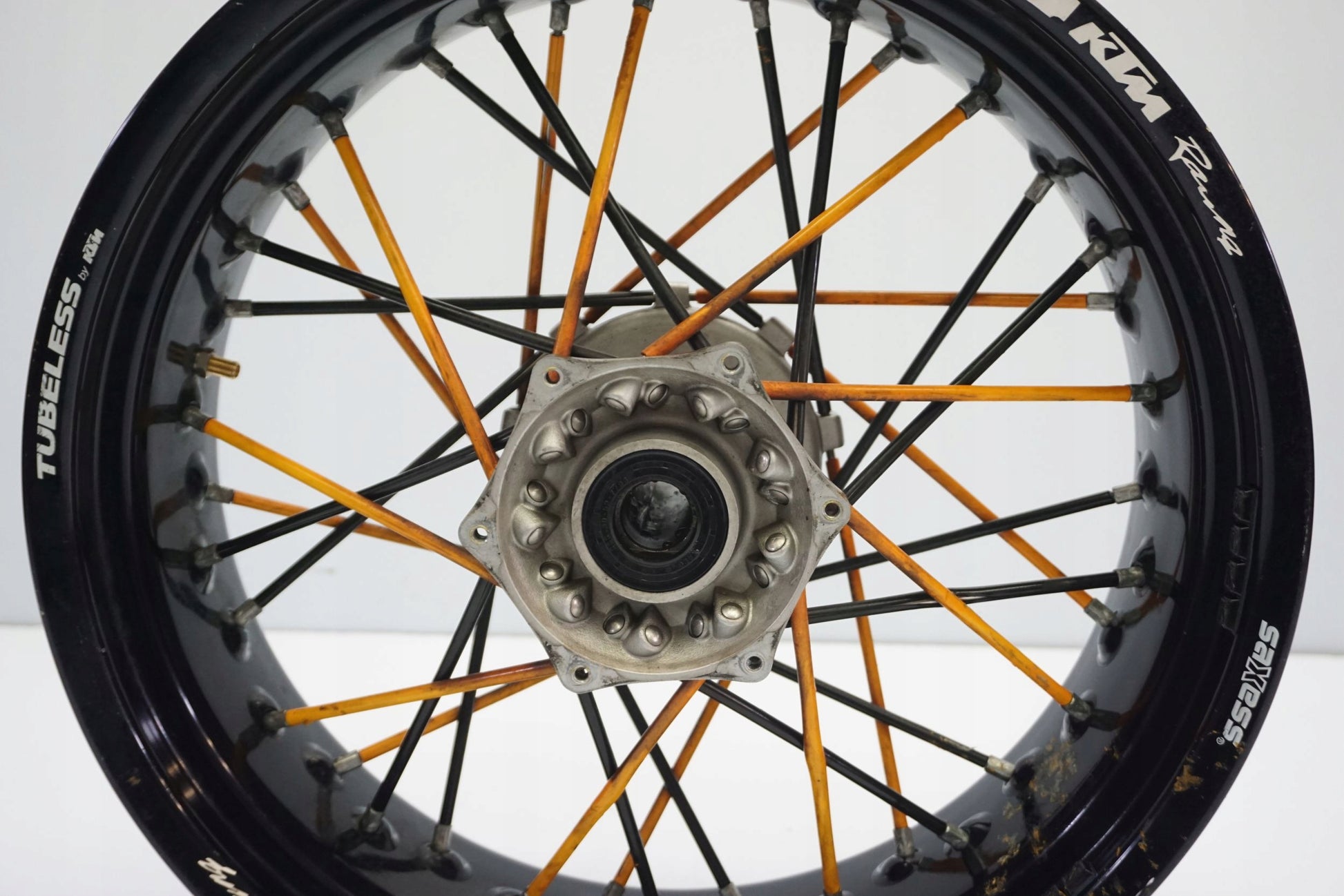 KTM 690 SMC 09-11 Felge hinten Wheel Hinterrad 3