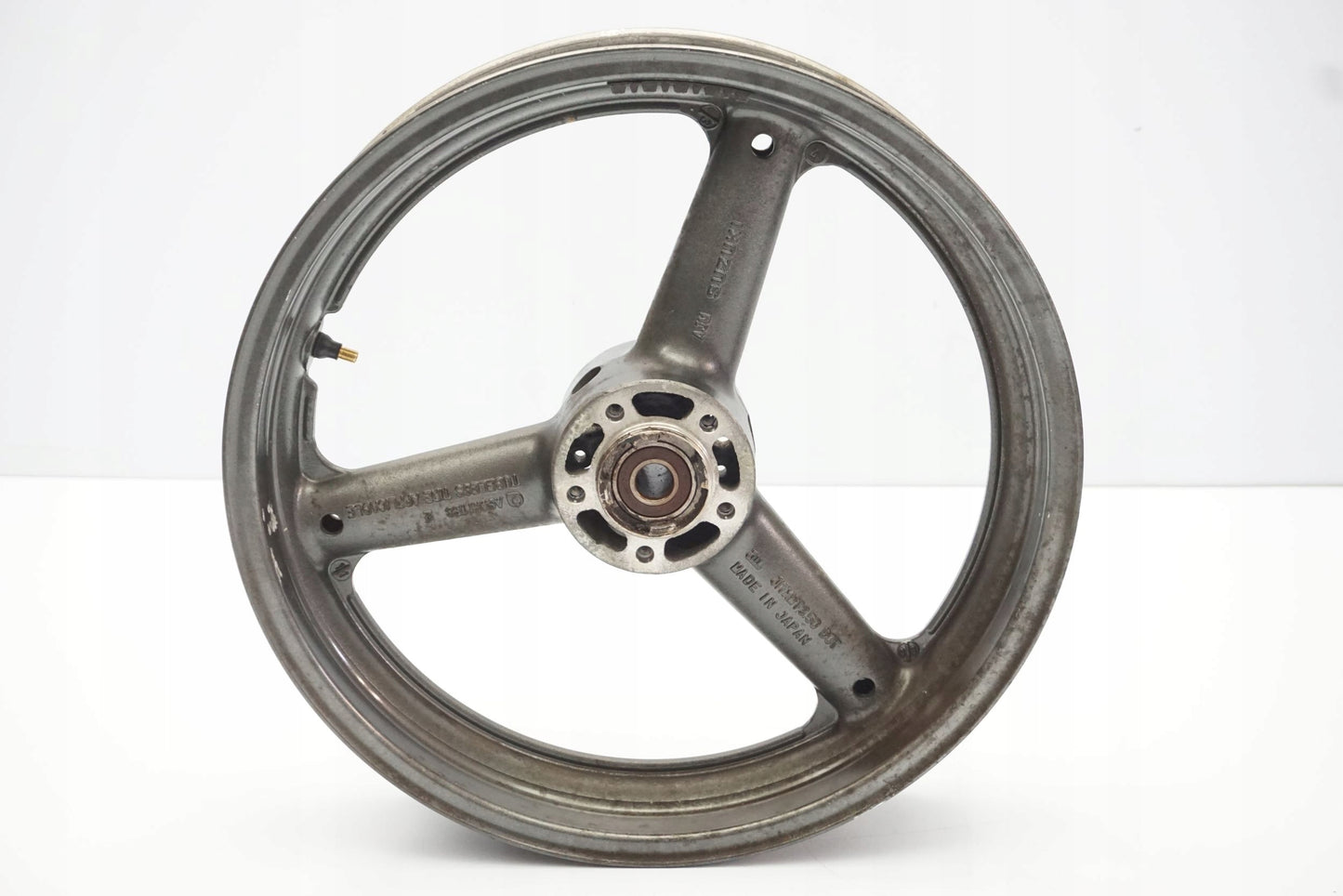 SUZUKI GSX 750 INAZUMA 98-01 Felge vorne Wheel Vorderrad