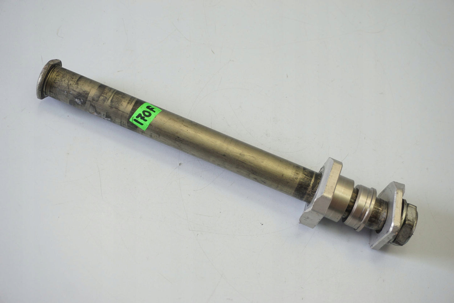 SUZUKI GSX-R 1000 K7-K8 Hinterachse Achse hinten Radachse rear axle