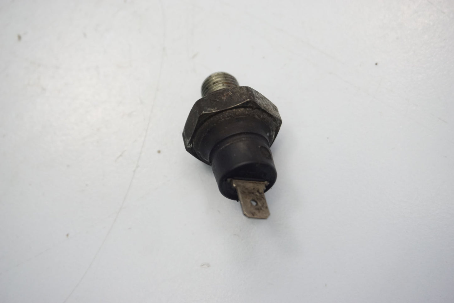 APRILIA DORSODURO 750 08-15 Temperatursensor Thermostat Temperature sensor