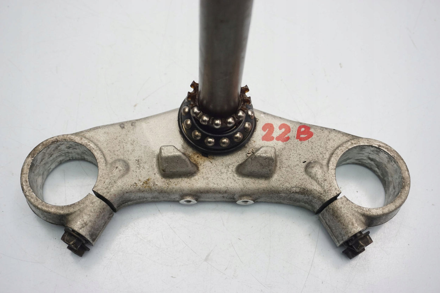 HONDA ST 1300 PAN EUROPEAN 02-13 untere Gabelbrücke Triple Clamp unten 3