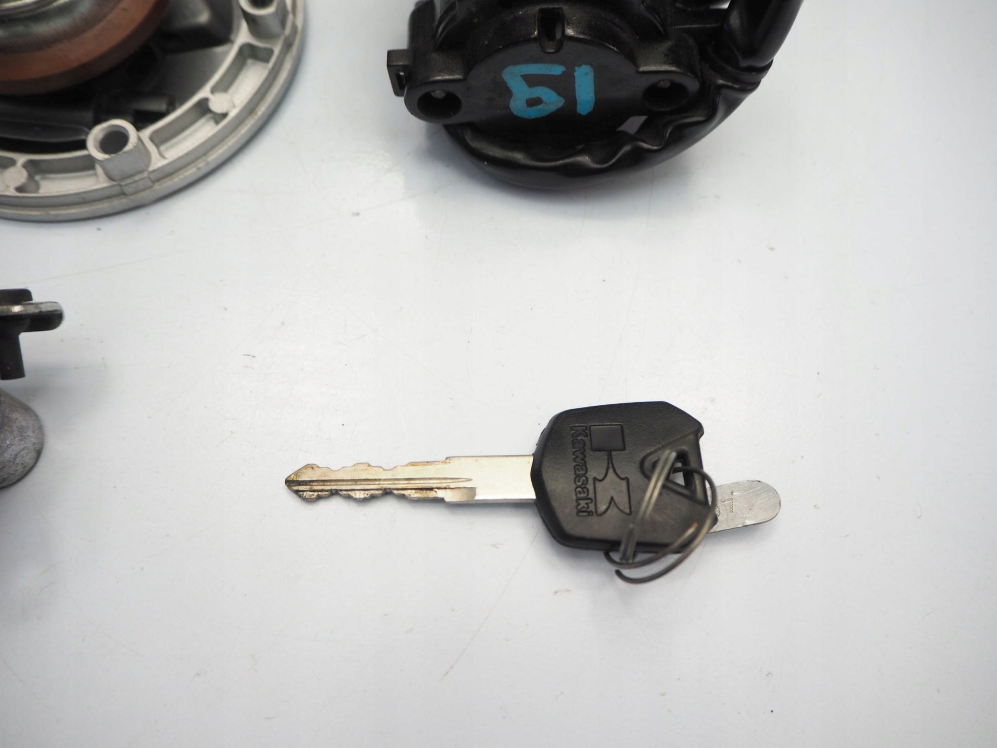 KAWASAKI Z-300 15-18 Schlosssatz Zündschloss Lock Set 2