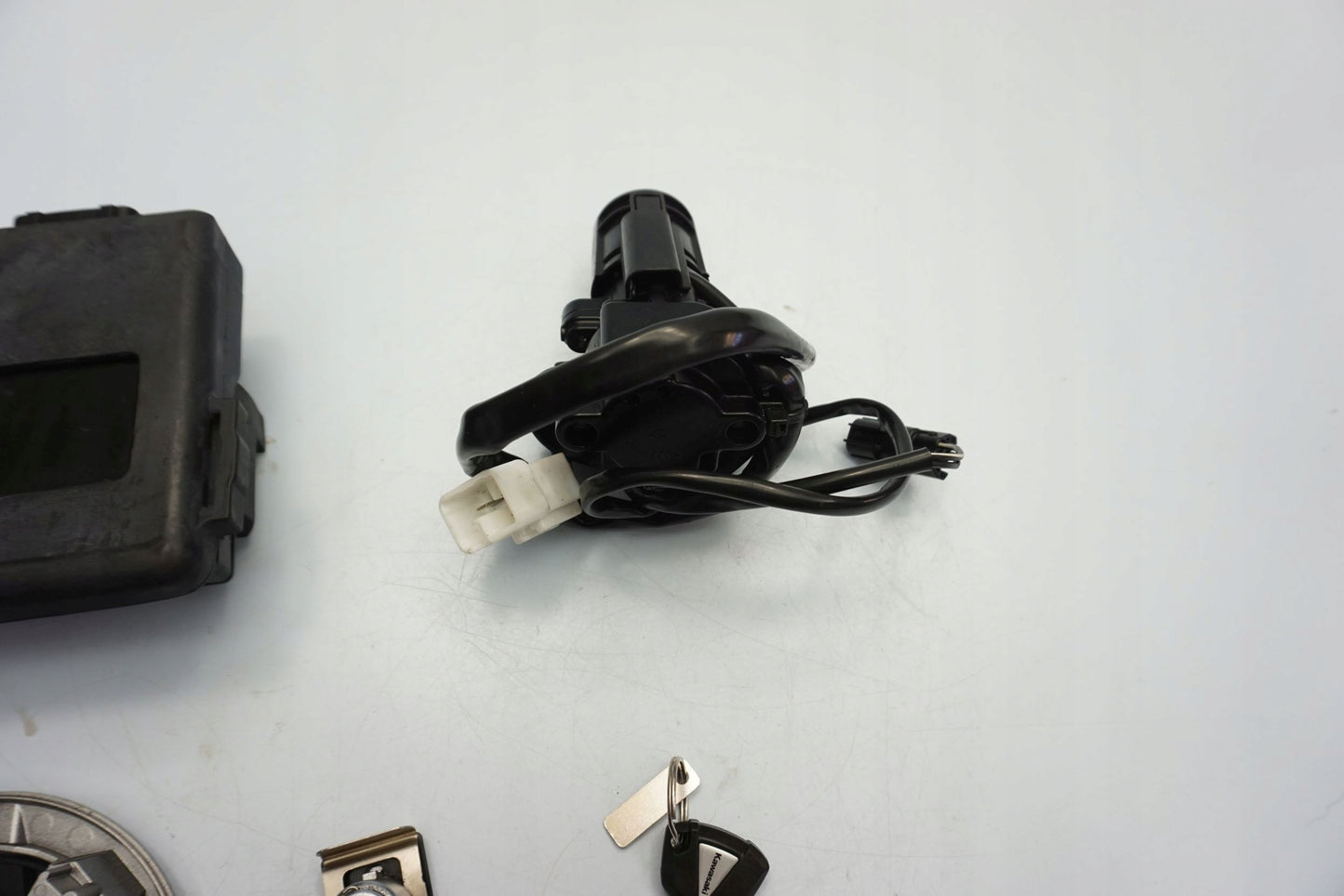 KAWASAKI Z-900 17-19 Schlosssatz Zündschloss Lock Set 10