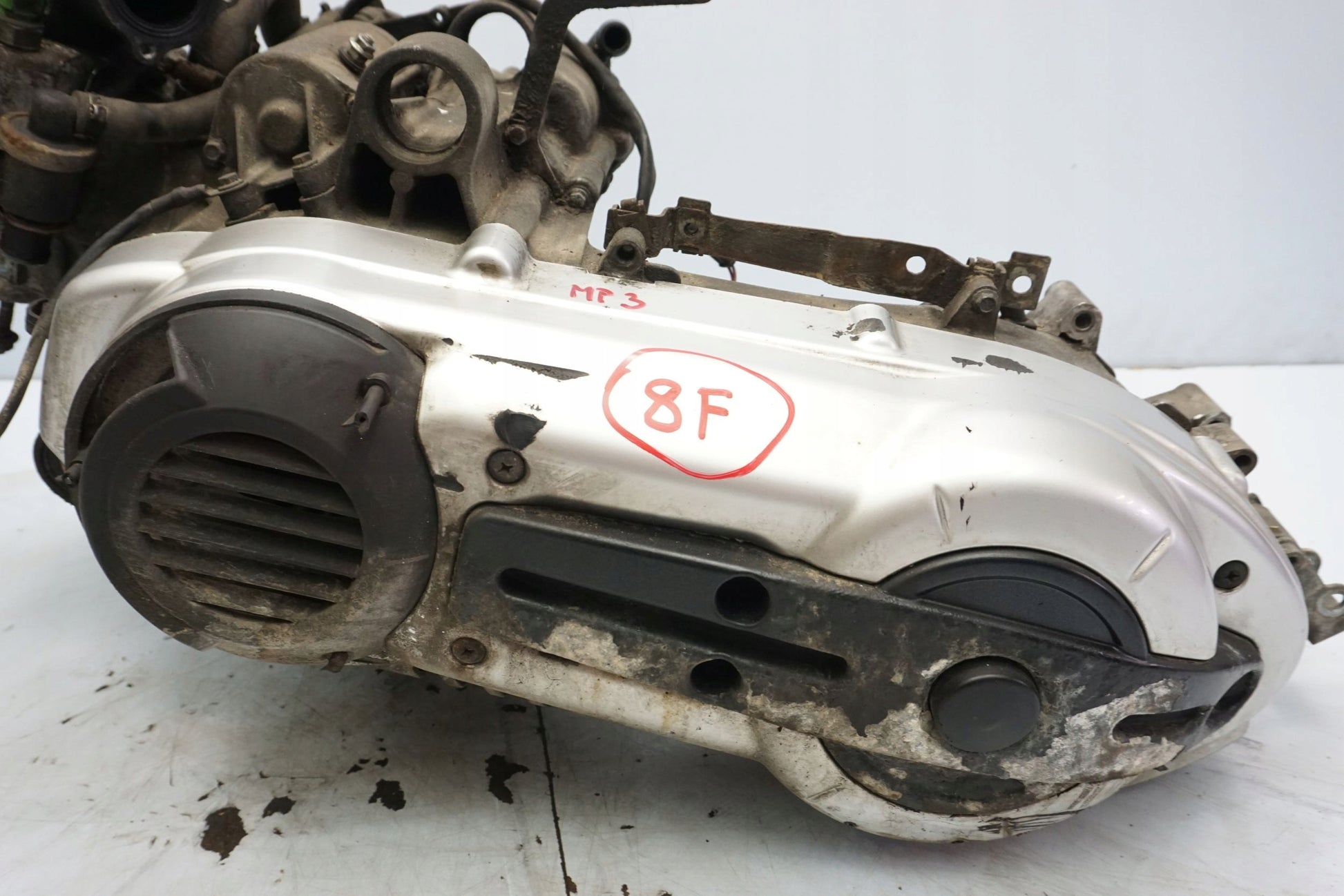 PIAGGIO MP3 400 Motor Motorblock Engine 11