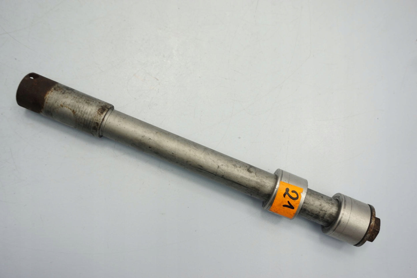 BMW F 650 CS 01-05 Vorderachse Achse vorne Radachse front axle