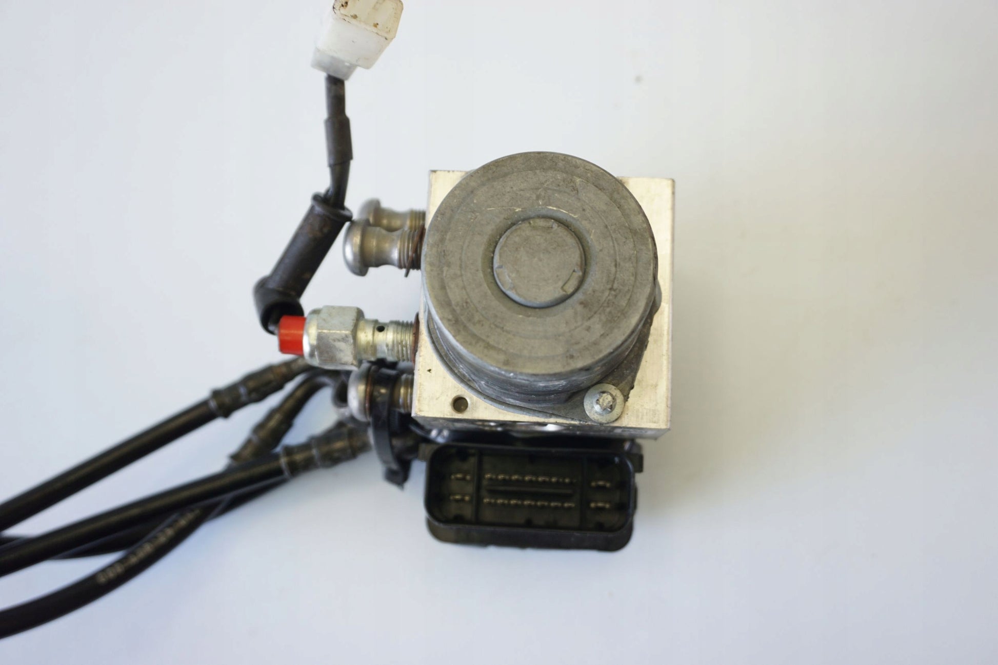 KTM 690 DUKE 12-15 ABS Pumpe Druckmodulator 7