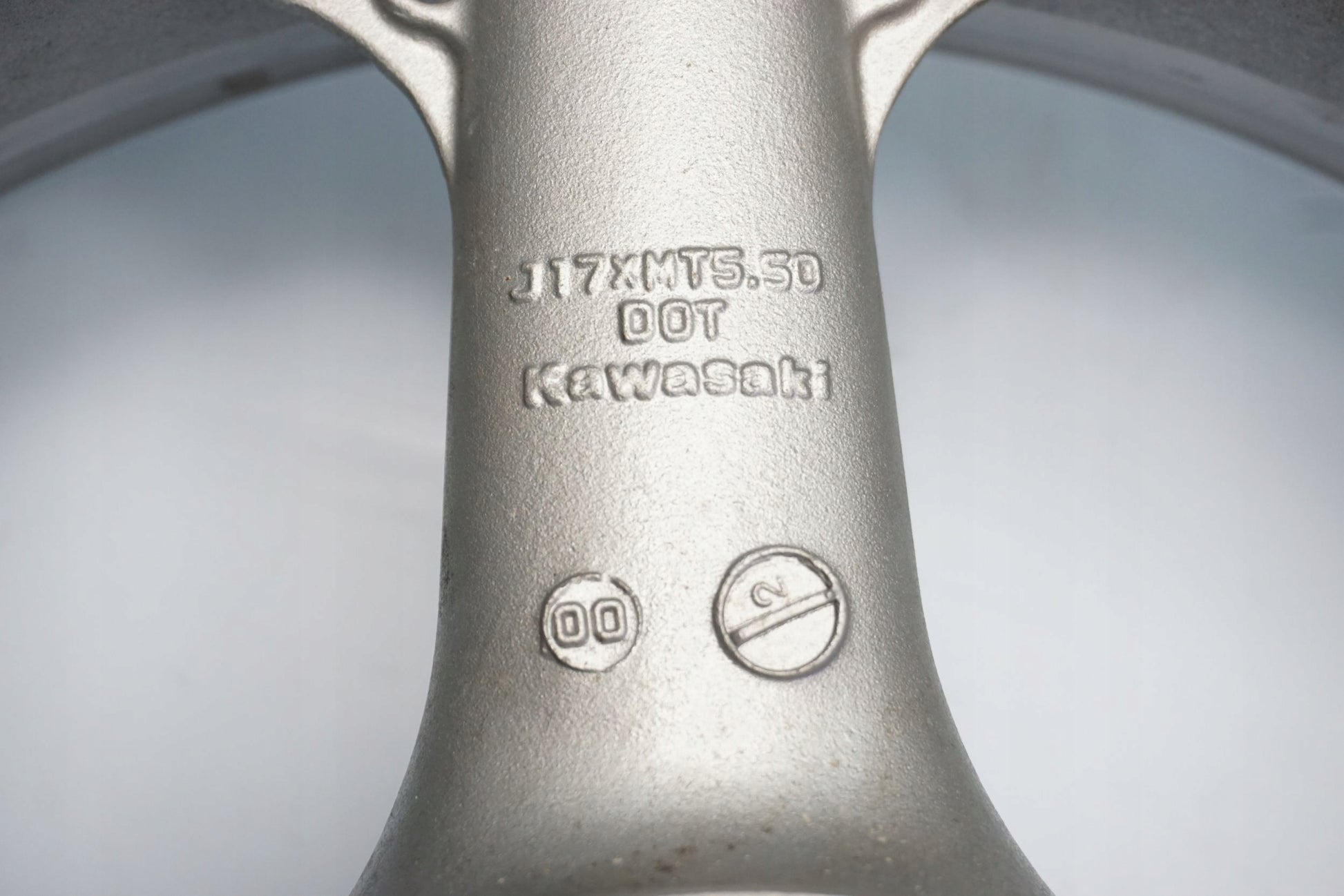 KAWASAKI ZX-6R 600 00-02 Felge hinten Wheel Hinterrad 7