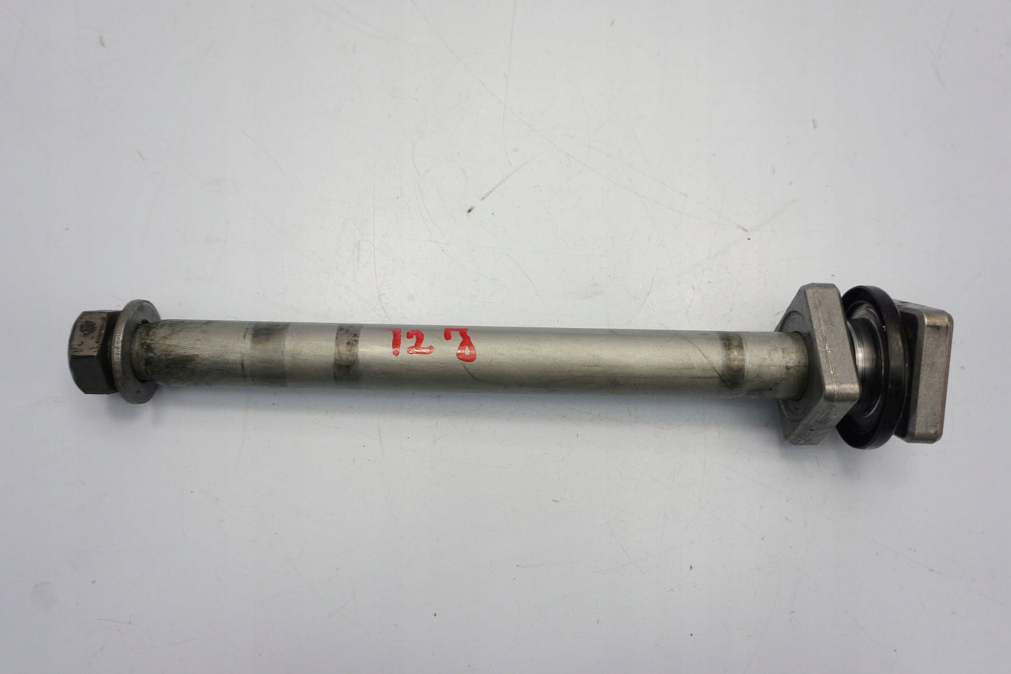 BMW S 1000 R 21- Hinterachse Achse hinten Radachse rear axle