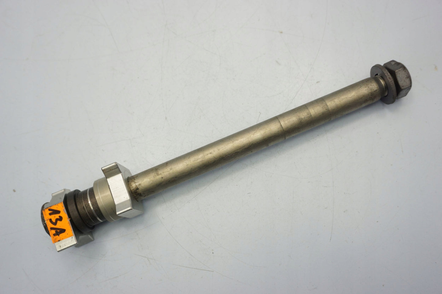 TRIUMPH TIGER 800 15-17 Hinterachse Achse hinten Radachse rear axle