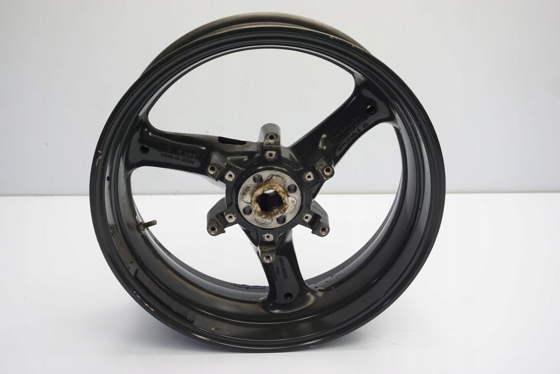 MOTO GUZZI 1200 SPORT V4 06-13 Felge hinten Wheel Hinterrad 2