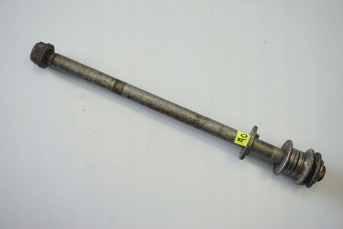 HONDA CB 600 F HORNET S 00-02 Hinterachse Achse hinten Radachse rear axle