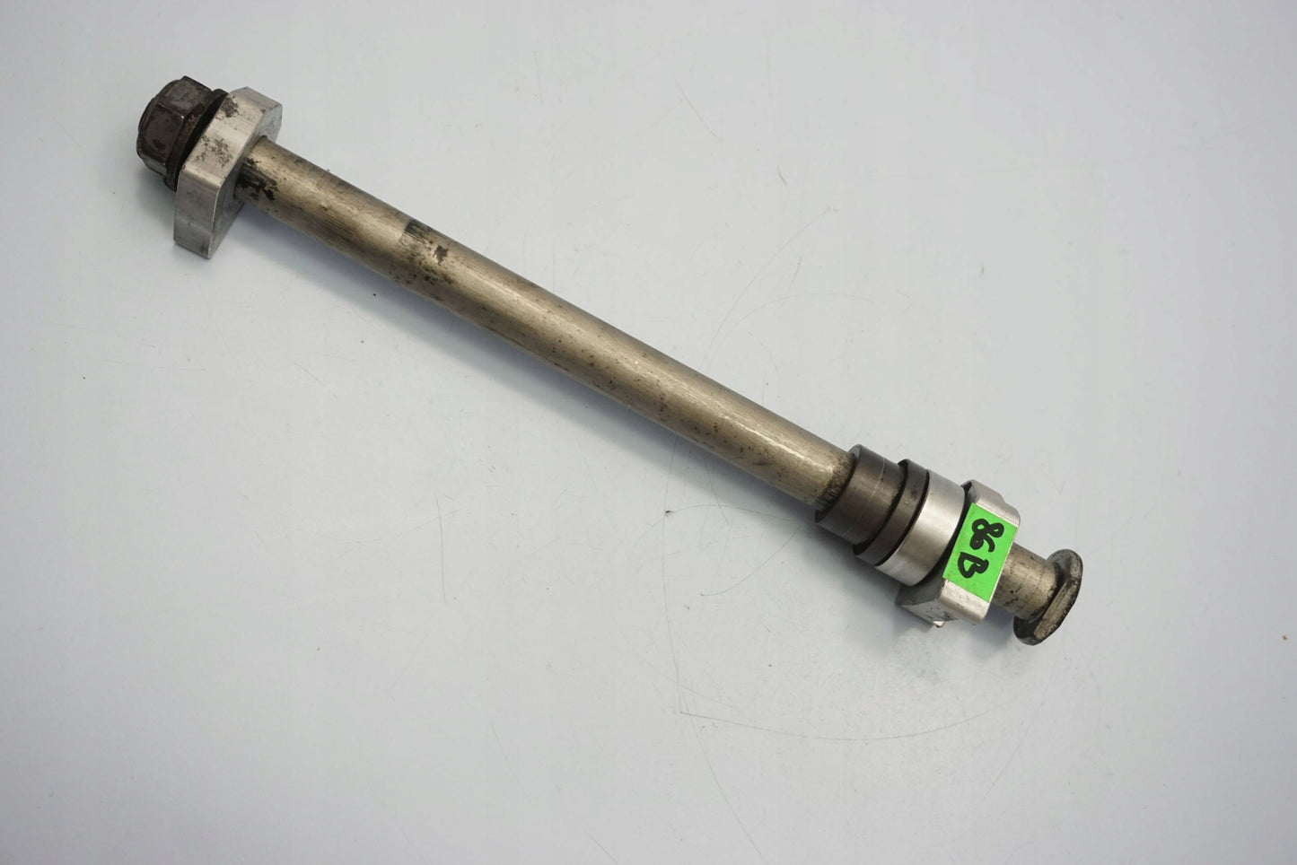 TRIUMPH DAYTONA 675 06-12 Hinterachse Achse hinten Radachse rear axle