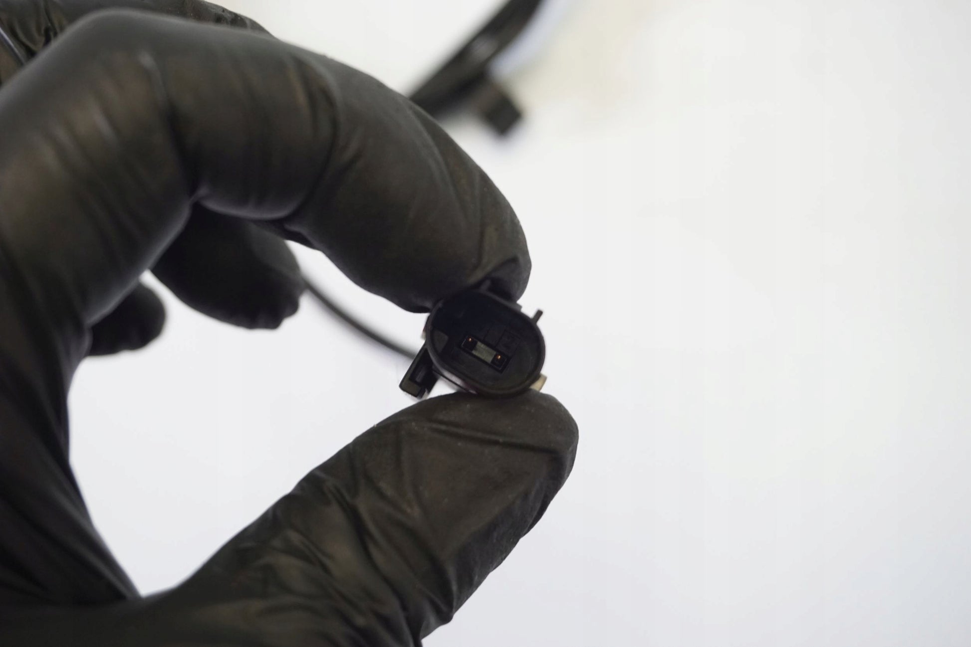 MOTO GUZZI V9 ROAMER ABS Sensor hinten 8