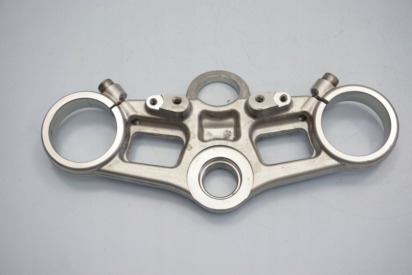 TRIUMPH DAYTONA 675 06-12 obere Gabelbrücke Triple Clamp oben