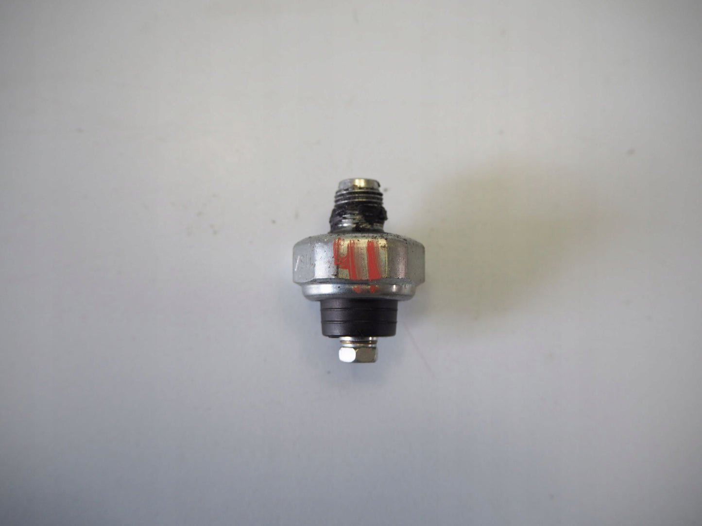 HONDA CB 1000 R SC60 08-16 Öldrucksensor Öldruckschalter Oil Pressure Switch