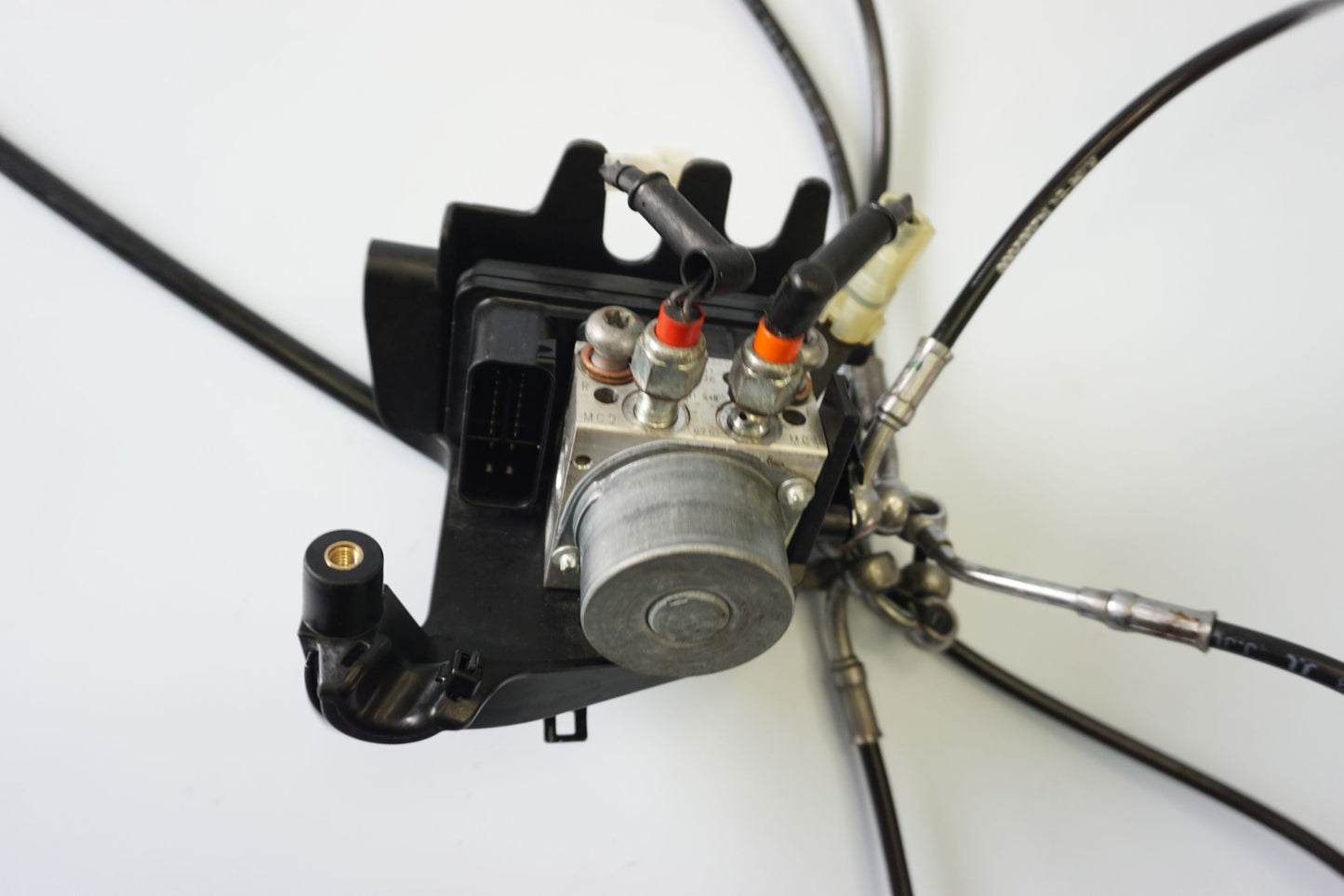 KTM 790 DUKE 18- ABS Pumpe Druckmodulator 8