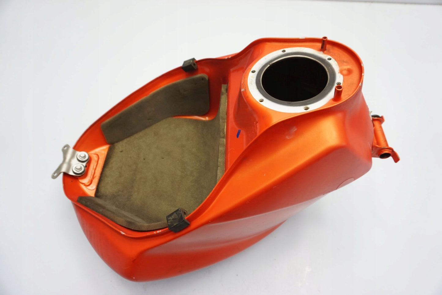 TRIUMPH STREET TRIPLE 675 07-12 Kraftstofftank Benzintank Fuel Tank