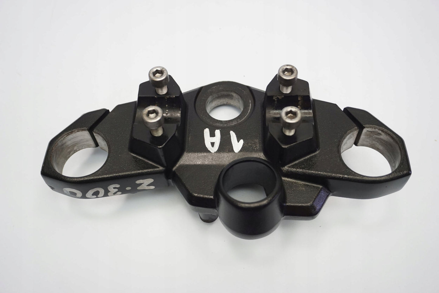 KAWASAKI Z-300 15-18 obere Gabelbrücke Triple Clamp oben 4