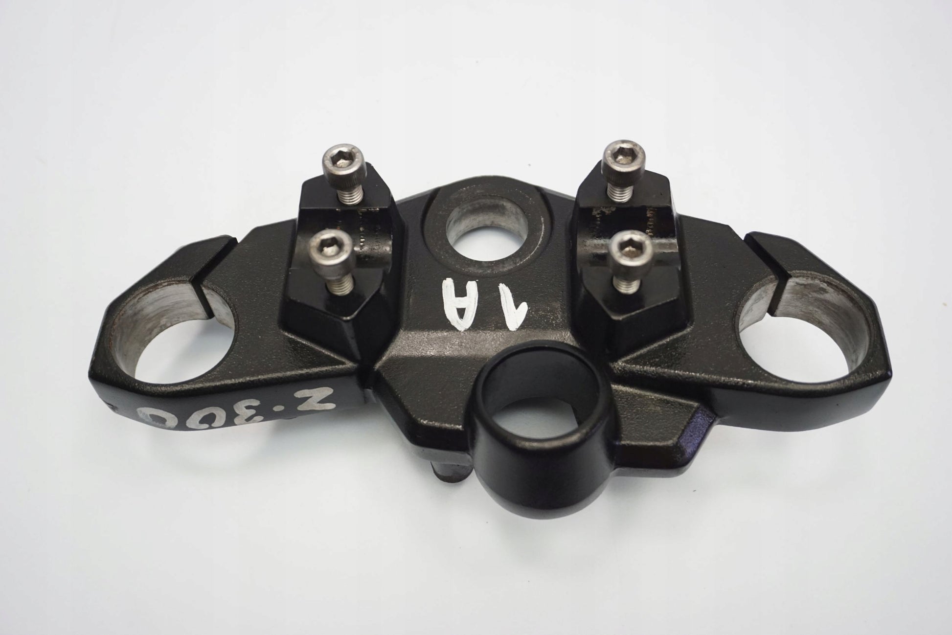 KAWASAKI Z-300 15-18 obere Gabelbrücke Triple Clamp oben 4
