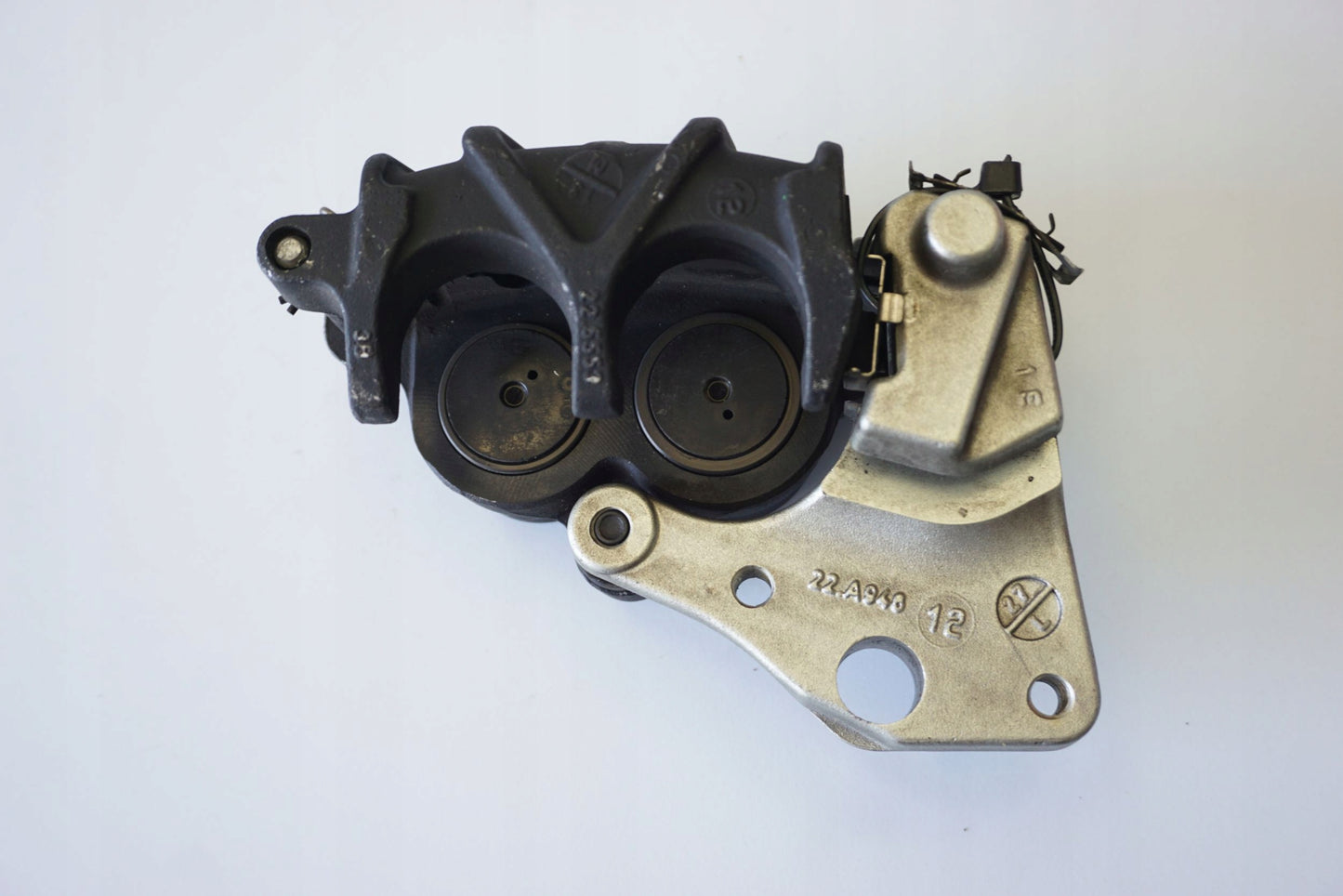 BMW K 1600 GT GTL 10-16 Bremse Bremssattel Bremszange hinten