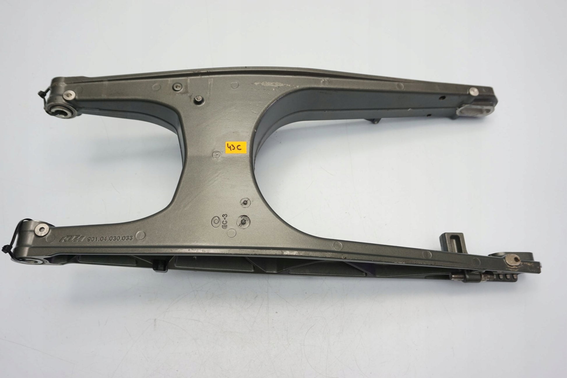 KTM 390 DUKE 13-16 Schwinge Hinterradschwinge swing arm 5