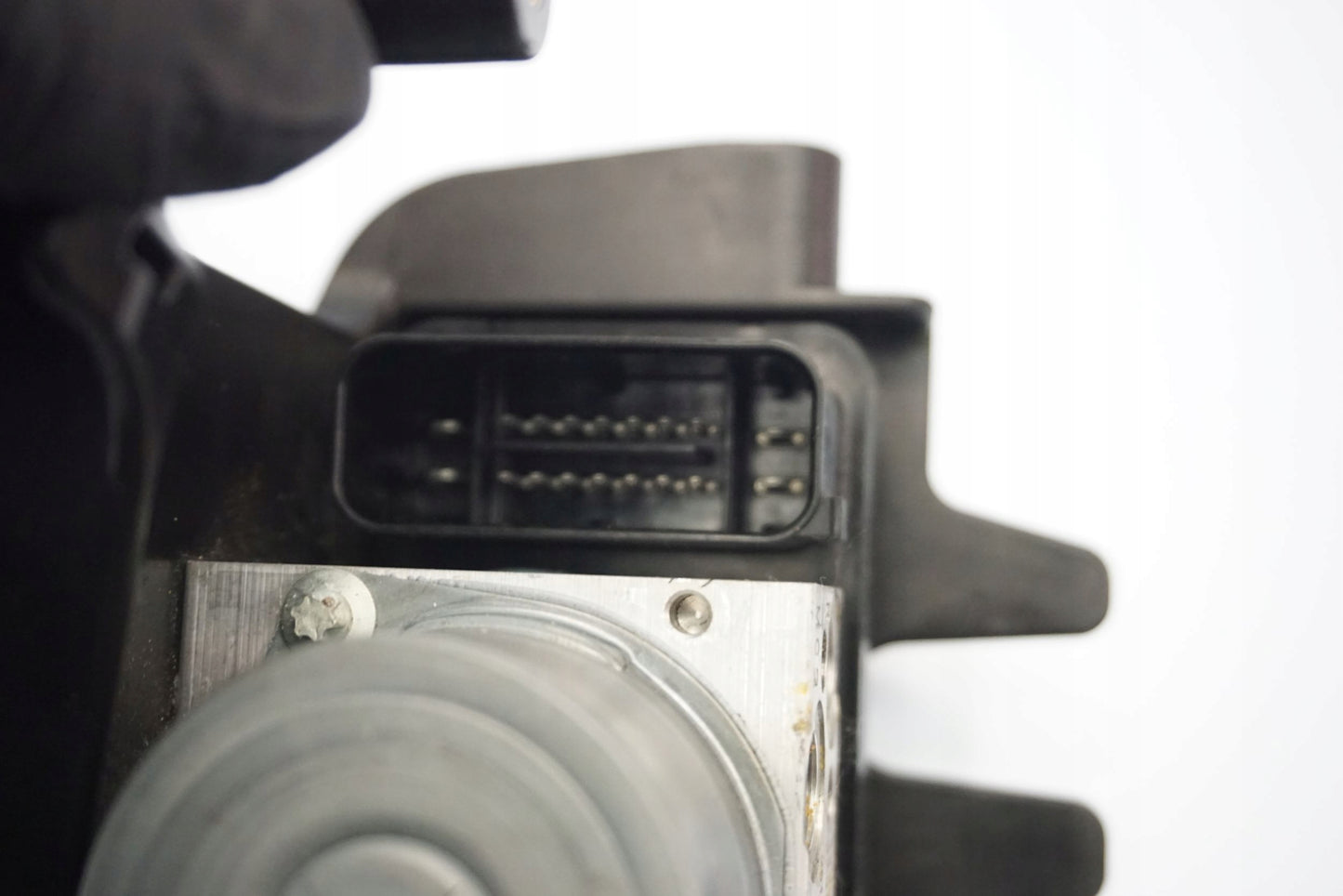 KTM 790 DUKE 18- ABS Pumpe Druckmodulator 7