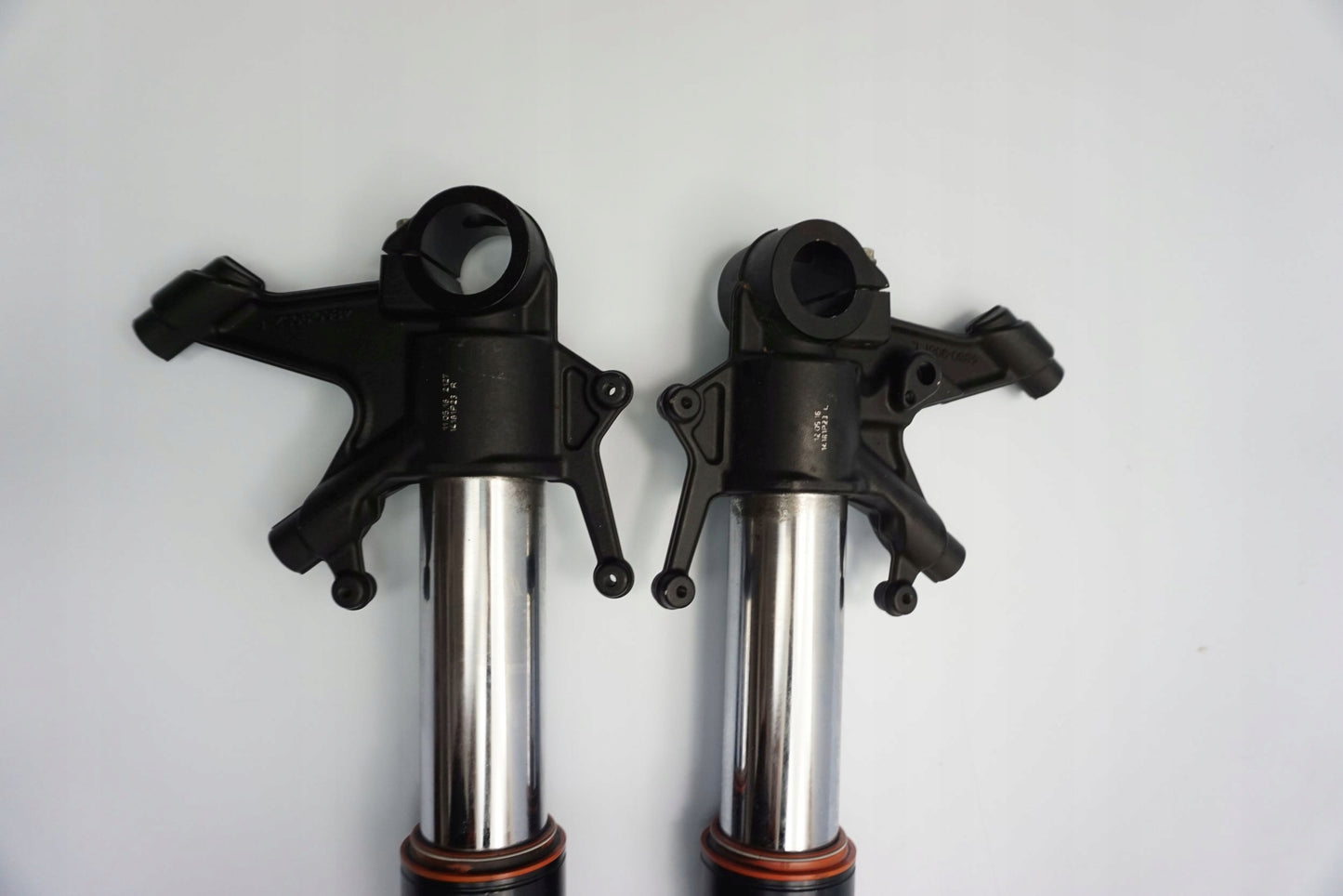 KTM 1290 SUPER DUKE GT 16-18 Gabel Gabelholme Fork Suspension Fourche Forcella Horquilla 11