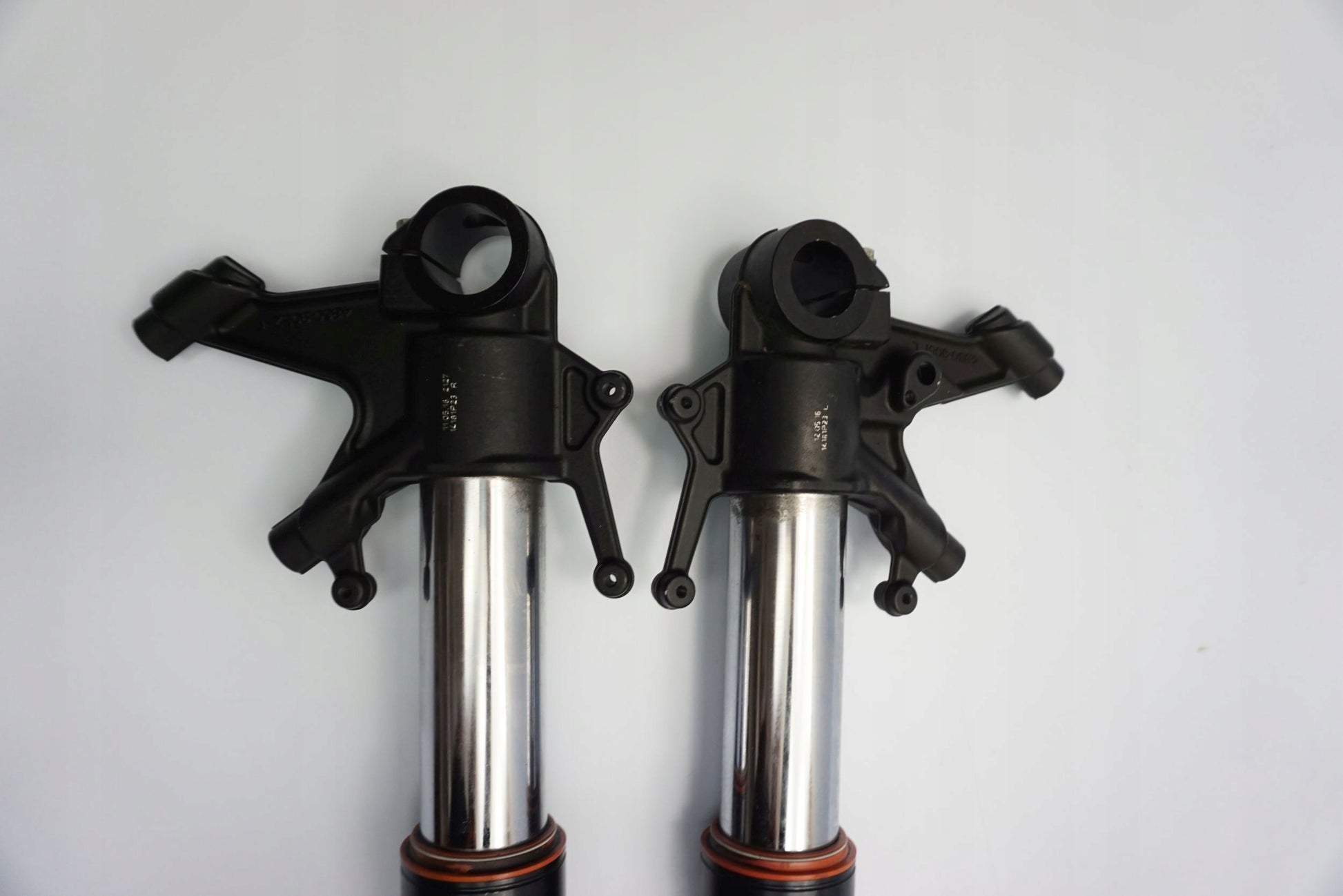 KTM 1290 SUPER DUKE GT 16-18 Gabel Gabelholme Fork Suspension Fourche Forcella Horquilla 11